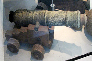 Meriam Tembaga (miniature)