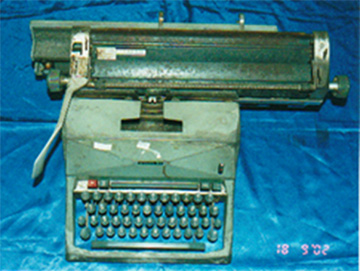 Mesin Taip Keluaran 1921-an