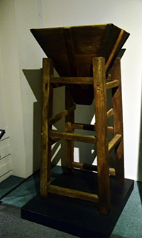 Alat Menapis Amang Bijih