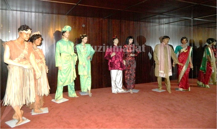 Pakaian Kaum Melayu, Cina, India Dan  Orang Asli